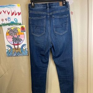 Women's American Eagle Distressed Skinny Jeggings- Size 6 Short
